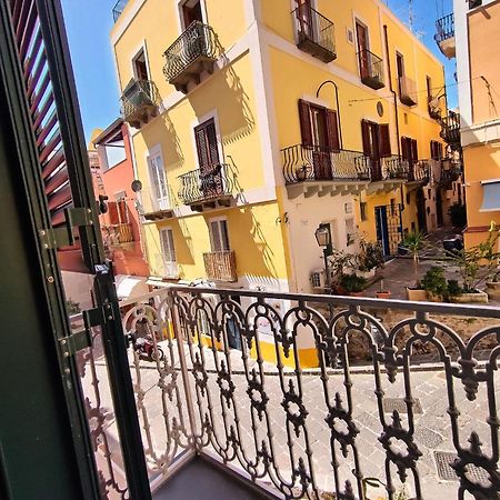 Lipari Suite B&B المظهر الخارجي الصورة