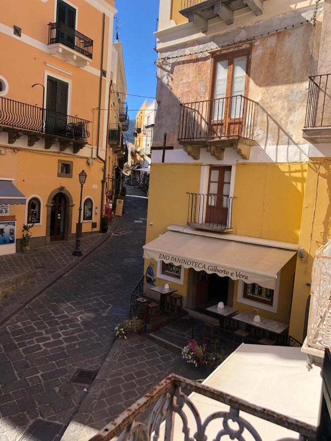 Lipari Suite B&B المظهر الخارجي الصورة